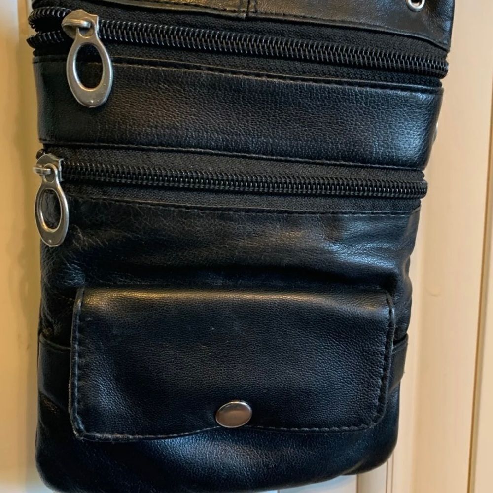 Women's black leather hand bag, made in India, Genuine Leather,